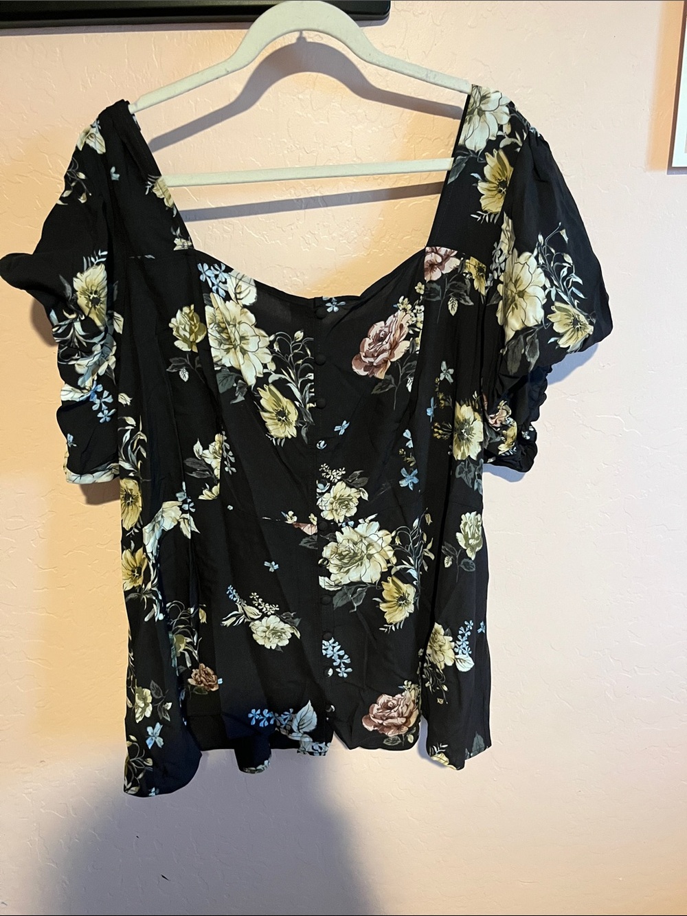 Black Floral Square-Neck Puff Sleeve Blouse